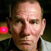 Pete Postlethwaite