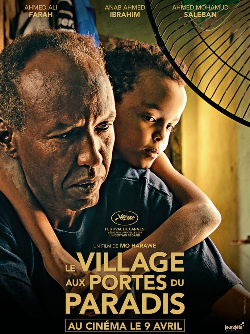 affiche du film Le Village aux portes du paradis