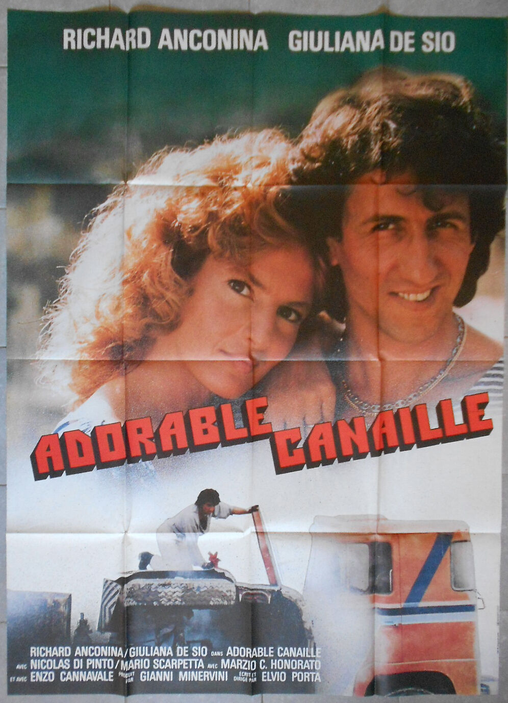 affiche du film Adorable Canaille