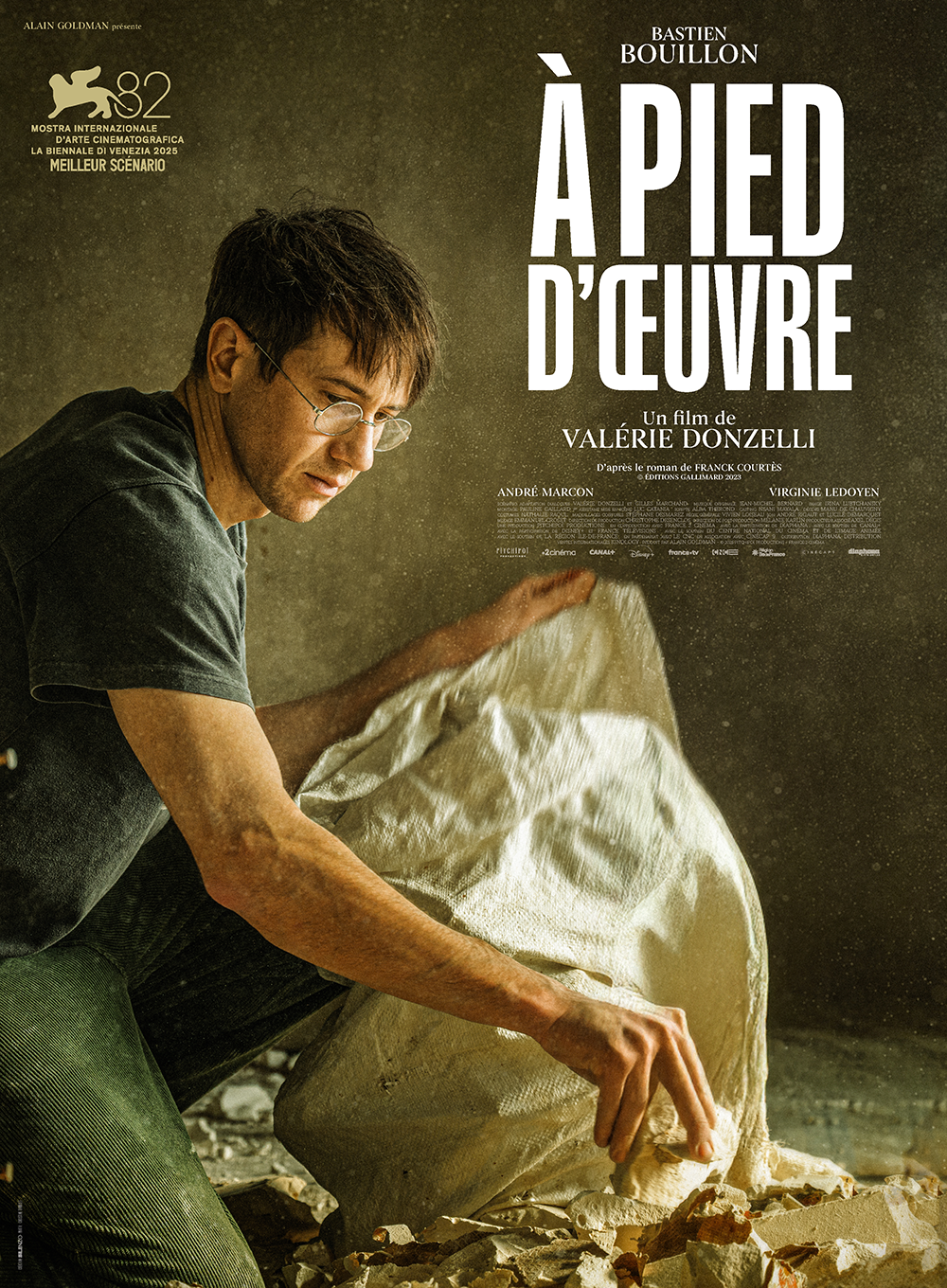 affiche du film À pied d’œuvre