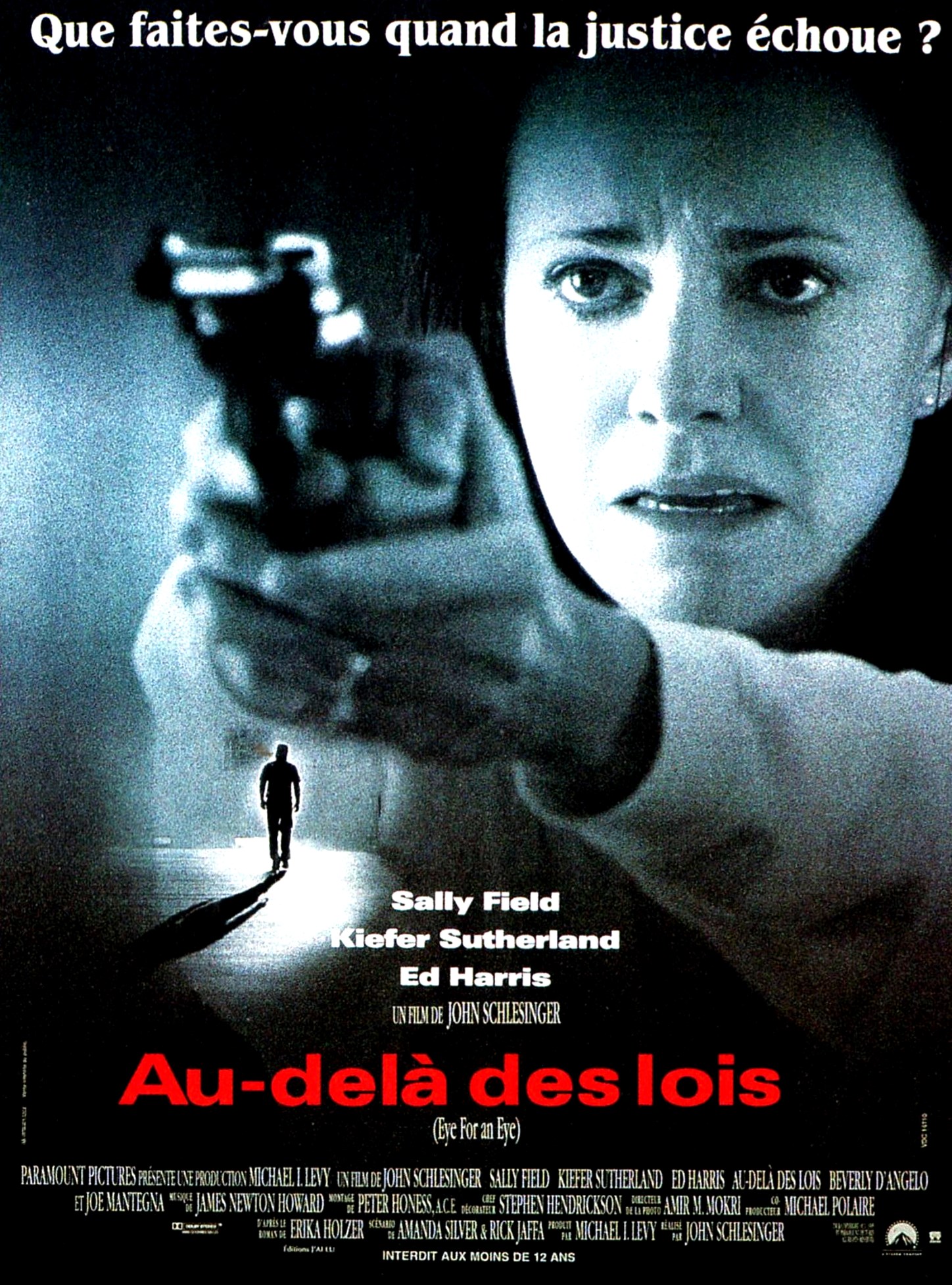 affiche du film Au-delà des lois