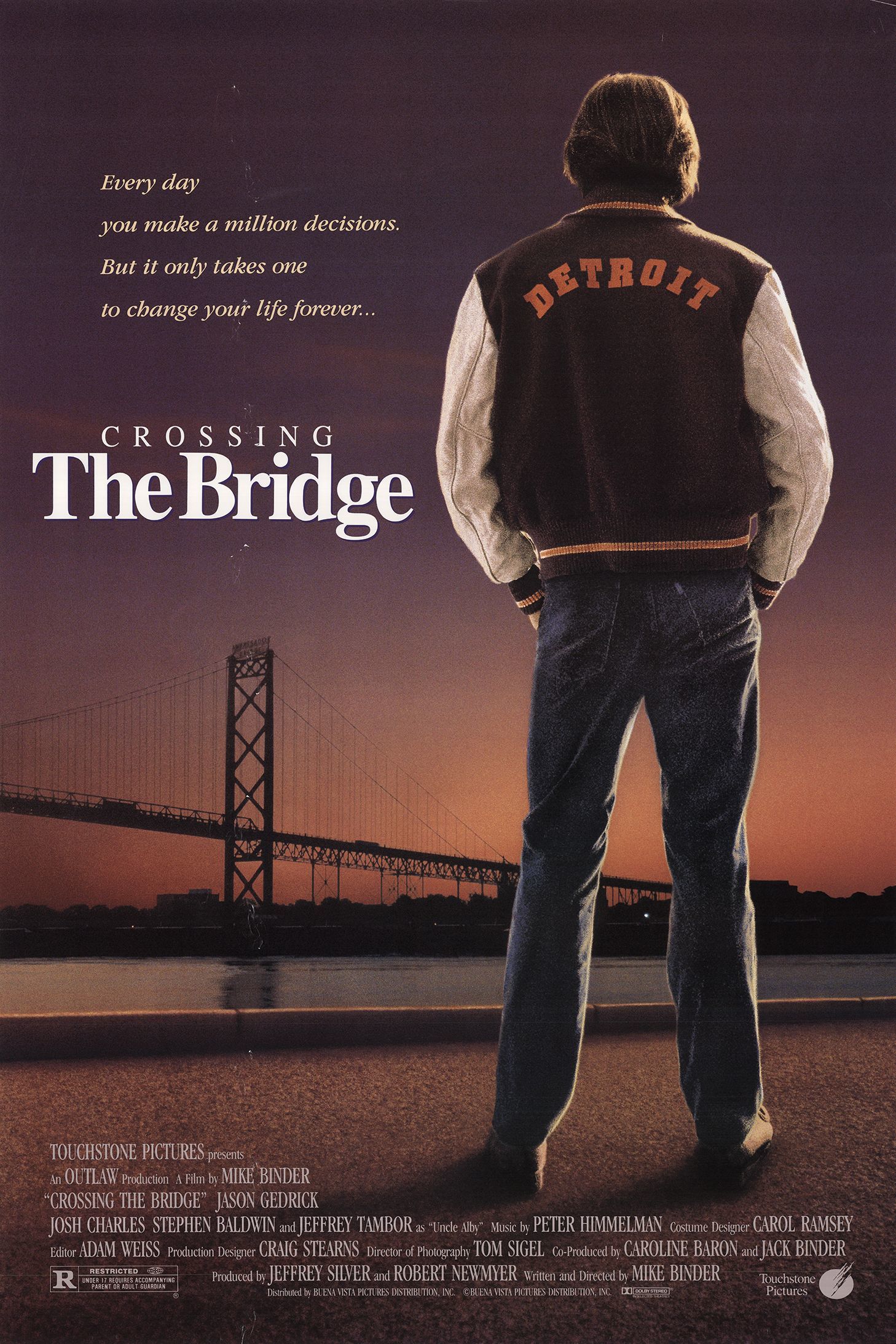 affiche du film Crossing the Bridge