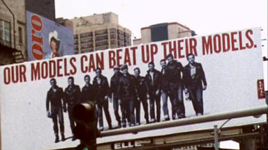 affiche du film Soudain, soulever la poêle au-dessus de sa tête, allumer comme possible la cigarette au brûleur