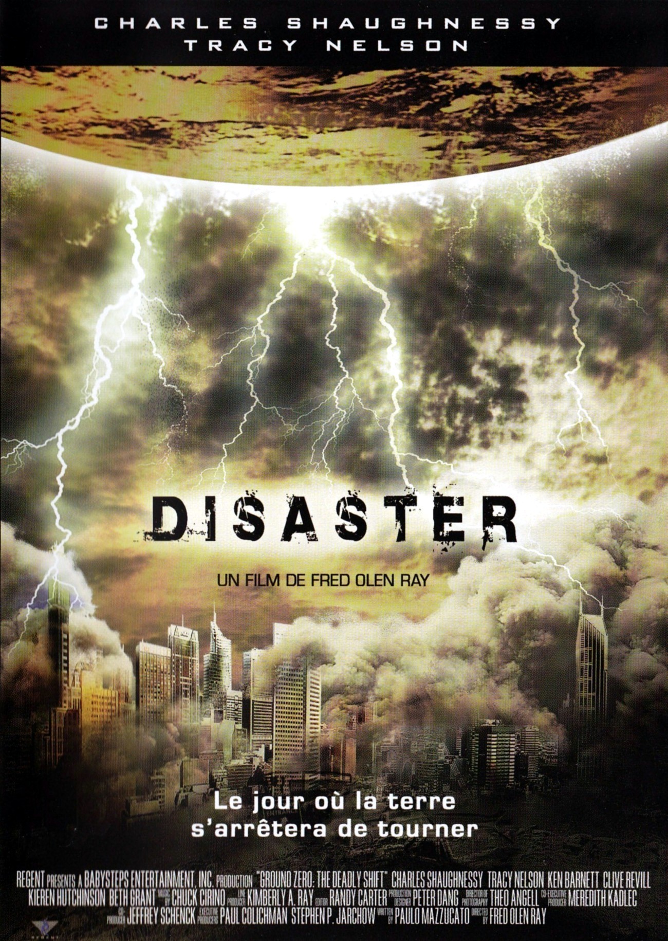 affiche du film Périls sur la terre