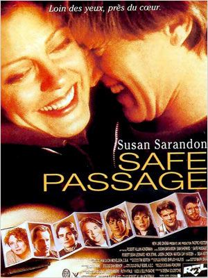 affiche du film Safe Passage