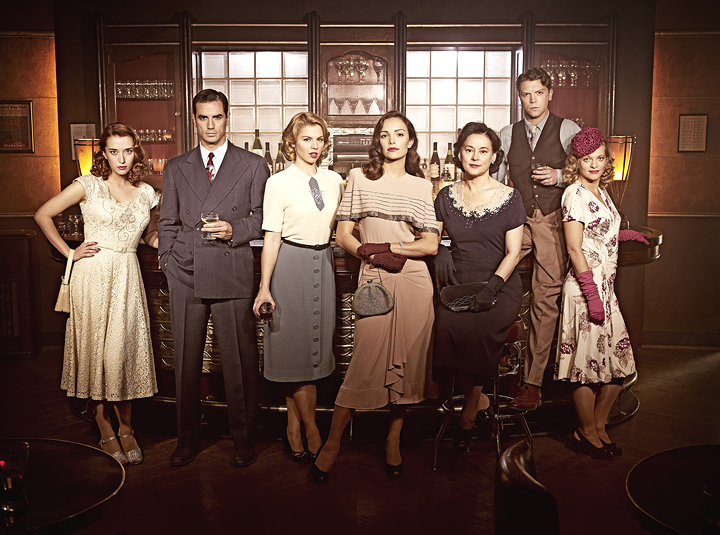 Des Femmes Et Des Bombes Serie Des femmes et des bombes : Face à l'ennemi - Seriebox