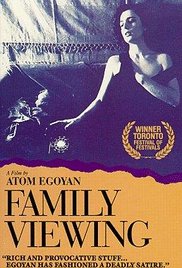 affiche du film Family Viewing