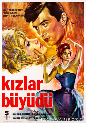 affiche du film Kizlar büyüdü