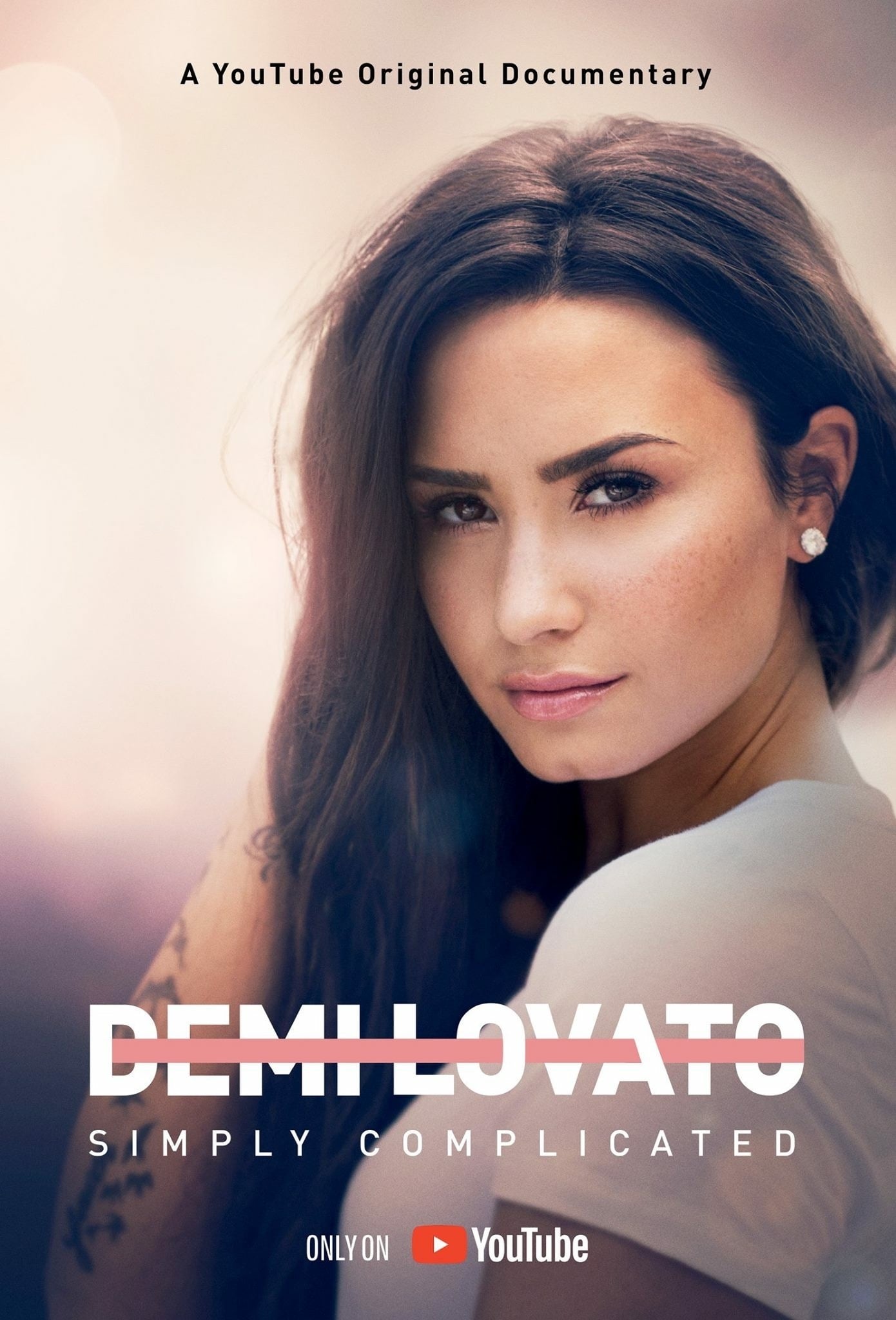affiche du film Demi Lovato: Simply Complicated