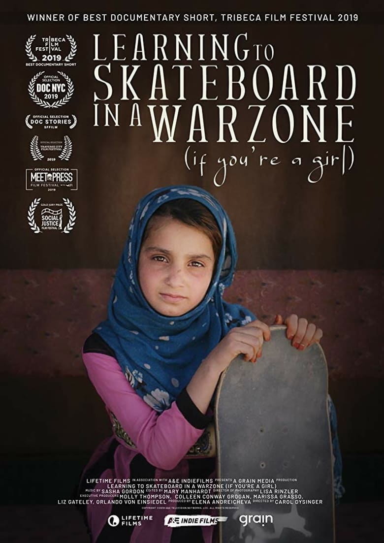 affiche du film Learning to Skateboard in a Warzone (If You're a Girl)