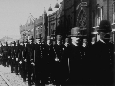 affiche du film Chicago défilé de policemen