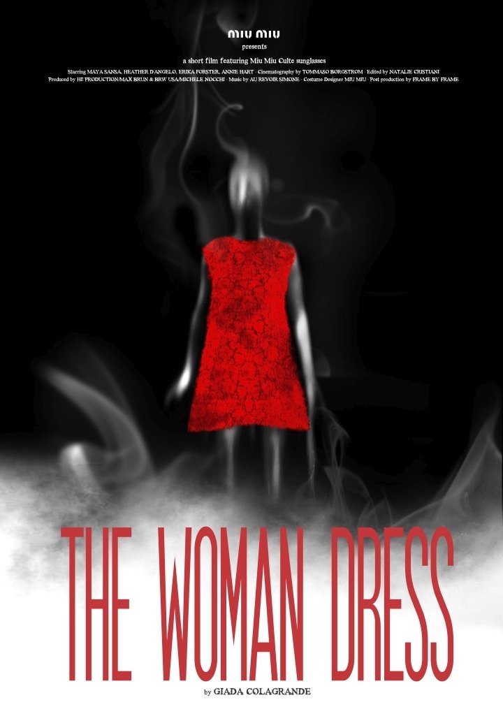 affiche du film The Woman Dress