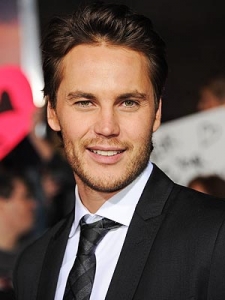 Next photo of Taylor Kitsch