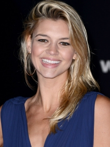 Kelly Rohrbach hair