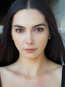 Eva Pepaj Wallpaper