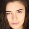 portrait Nicole Maines