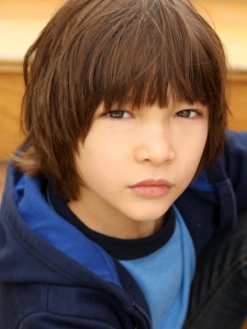 Teo Briones - Seriebox